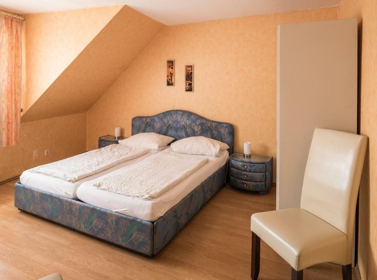 Gaestezimmer Strauss Kottenheim Экстерьер фото